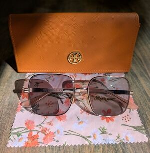 Tory Burch Rose Gold Pink Rectangular Eyeglass Frames TY 1070 🩷 $375